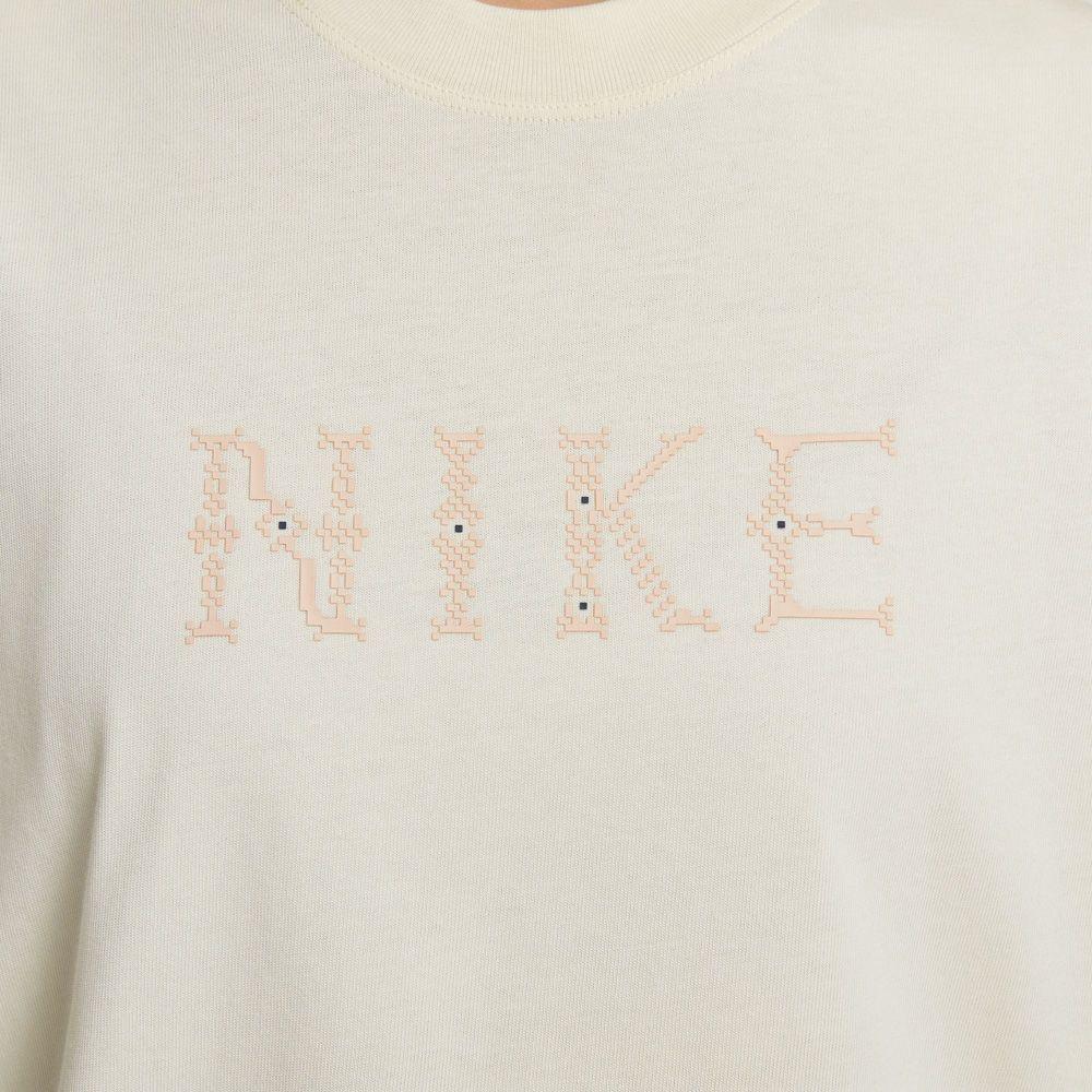 New Nike Sportswear T Shirt Women's II0446-047