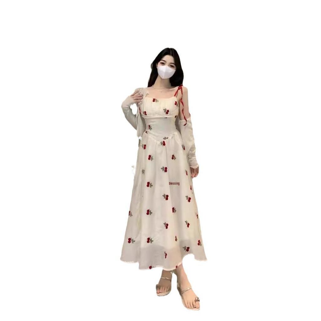 Women's Summer Sundress: French-Inspired Sweet Fairy Style with Fresh Forest Suspender Design. Perfect for a Gentle, Holiday Tea Break Look.