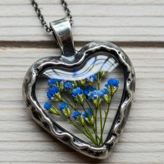 Everlasting Flower Heart Necklace Vintage Floral Jewelry Flowers in Heart Charm Handmade Necklace for Women Anniversary Valentine's Day Gift