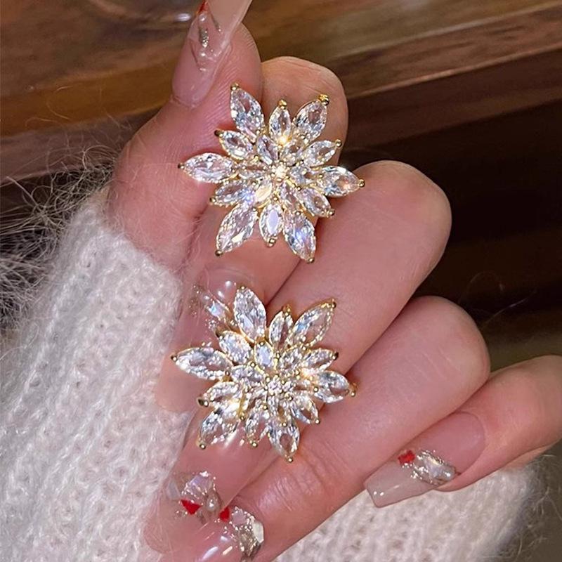 925 Silver Floral Earrings for Women - Elegant Spring/Summer Design, Trendy and Cute Studs for 2026