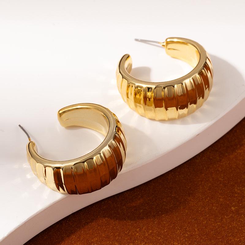 Exaggerated Floral Petal Earrings: Multi-layered Niche Design with a European & American Style