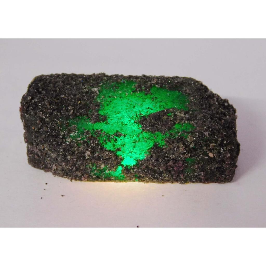 109 Ct AAA++ Exclusive Green Emerald Muzo Natural Gemstone Uncut Rough