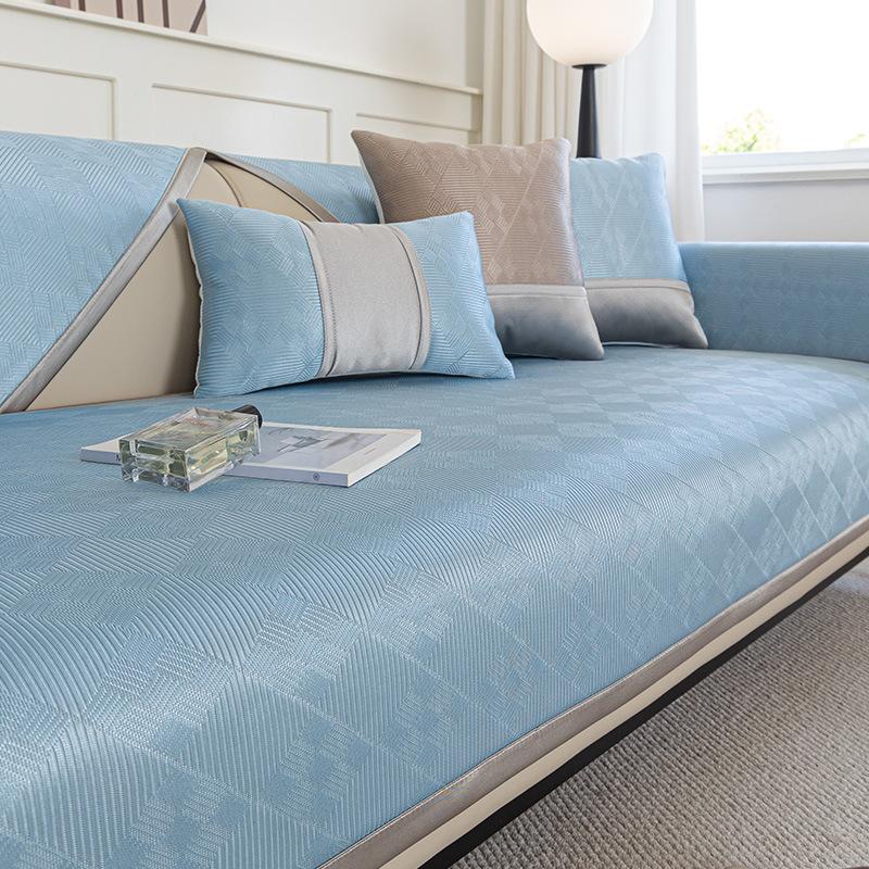 

Ice Silk Sofa Cushion, Summer Non-Slip Mat Cushion, New Cool Light Luxury Sofa Cover, One Piece Will Be Sent On Behalf Of You. 70*70cm