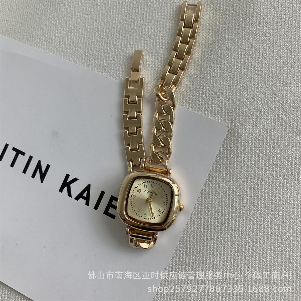 Doukou Simple Sugar Cube Bracelet Niche Light Luxury Square Watch Female Student Digital Literary And Retro Female Watch