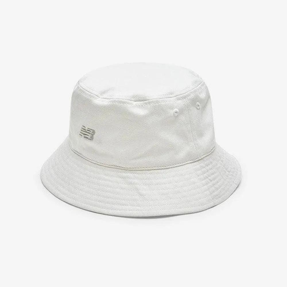 [New Balance] Reversible Cotton Bucket Hat NBGDFS1112-10 Hat 999