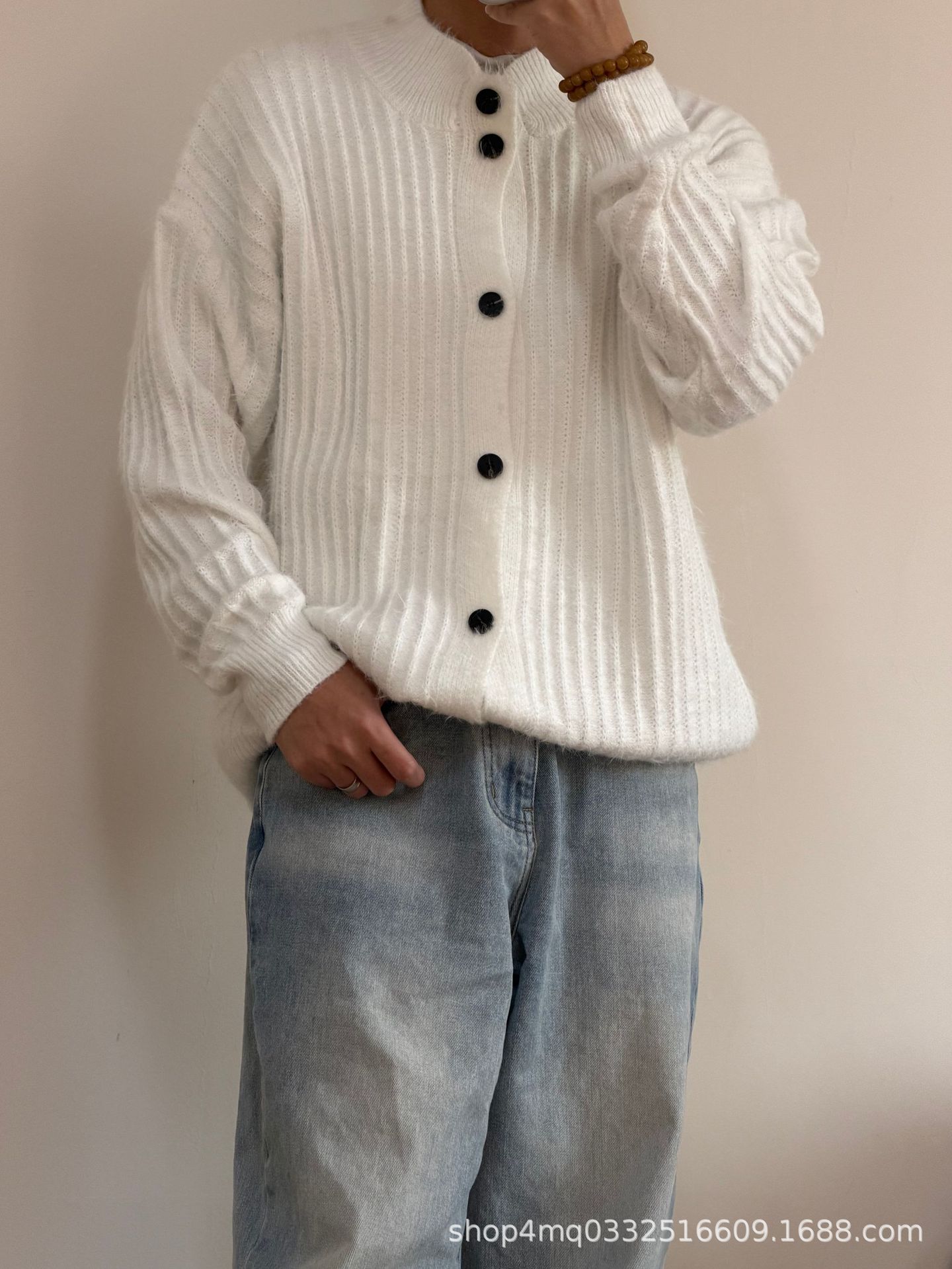 

2025 Autumn/Winter Men s Sweater: Old Money Style Knitwear, Warm Casual Outerwear, Elegant and Relaxed Fit L чорний