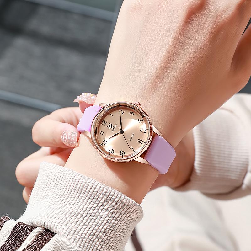 Unisex Silicone Tape Quartz Watch, Simple And Fashionable Female Student Watch Watch In Junior High School