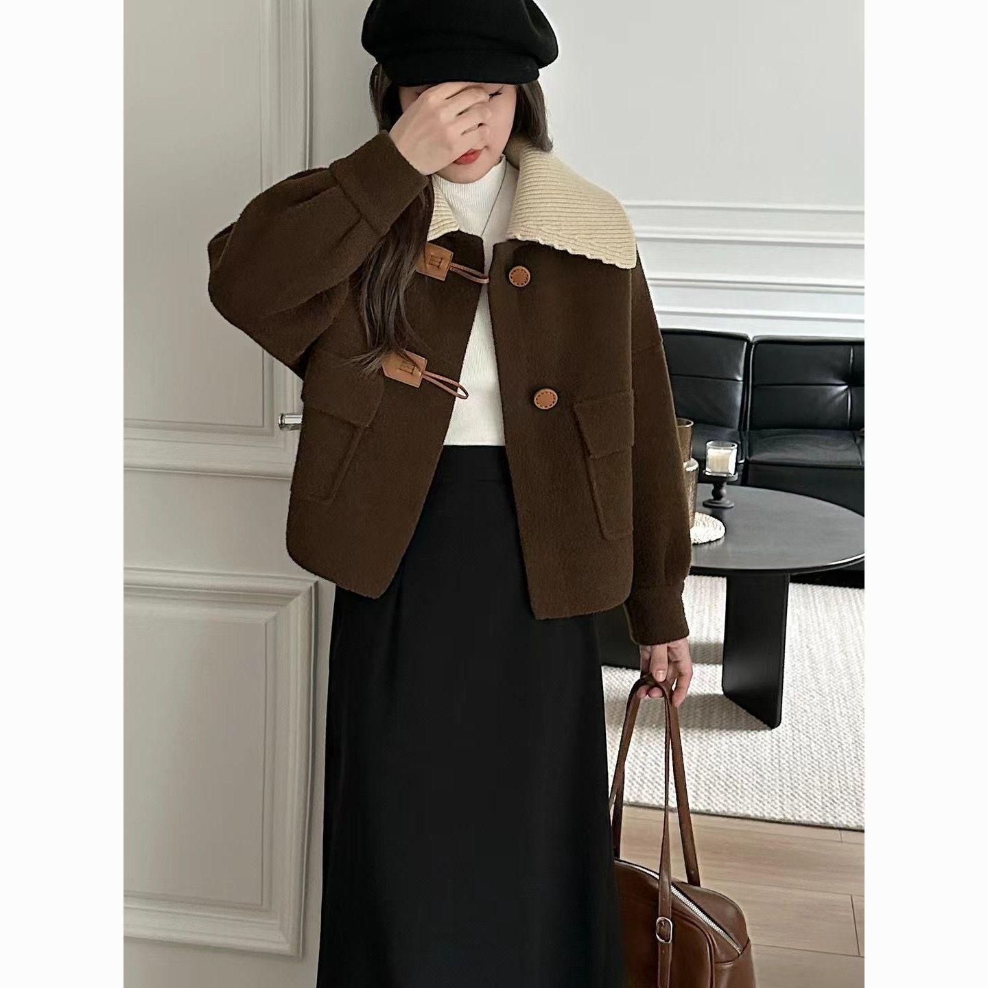 

Women s 2025 Winter Detachable Lapel Wool Short Coat with Pearl Velvet, Small Size. S 80-95 кофейный
