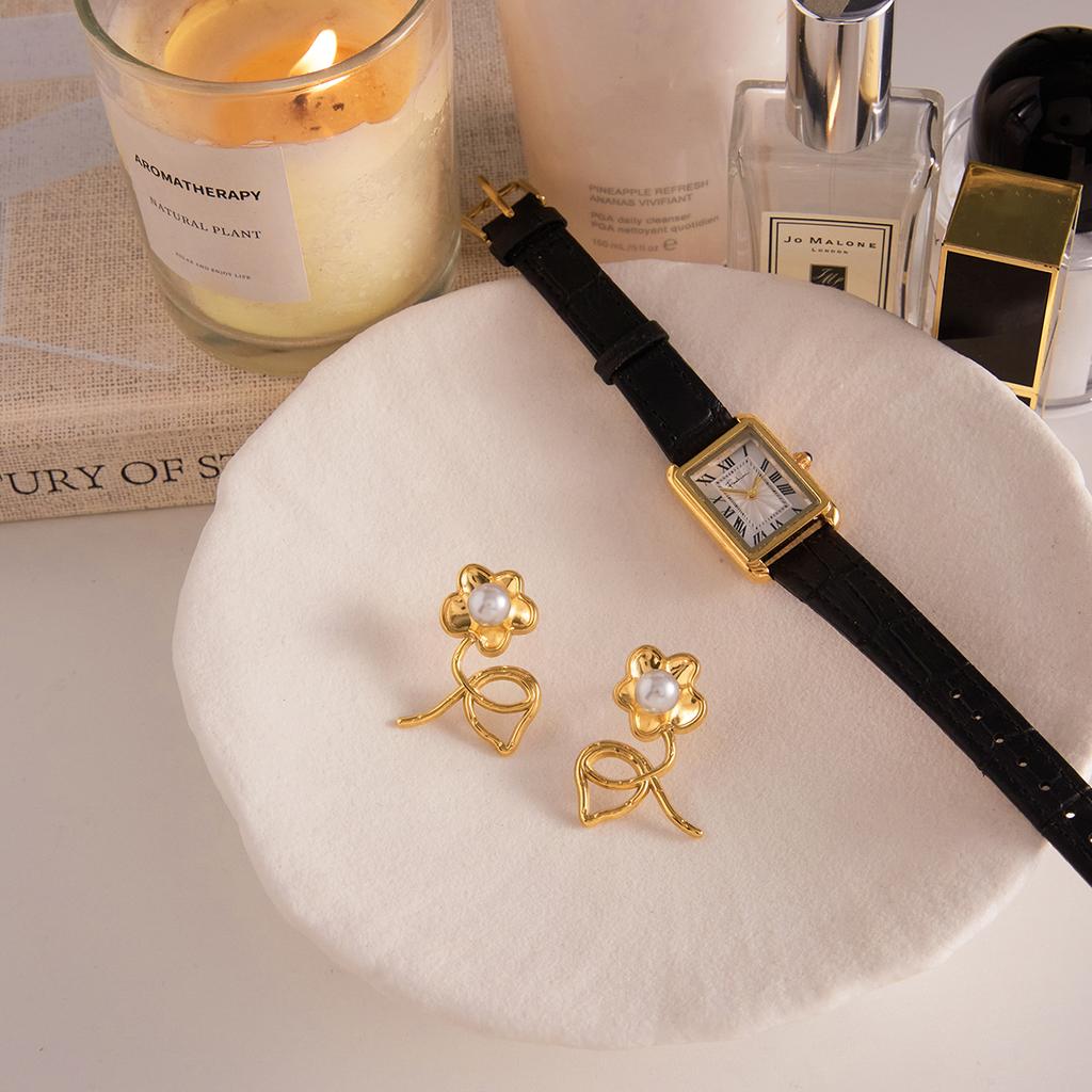 Youthway Elegant Flower Imitation Pearl Stud Earrings For Women 18K Gold Plated Stainless Steel Earrings Fashion Jewelry Gift