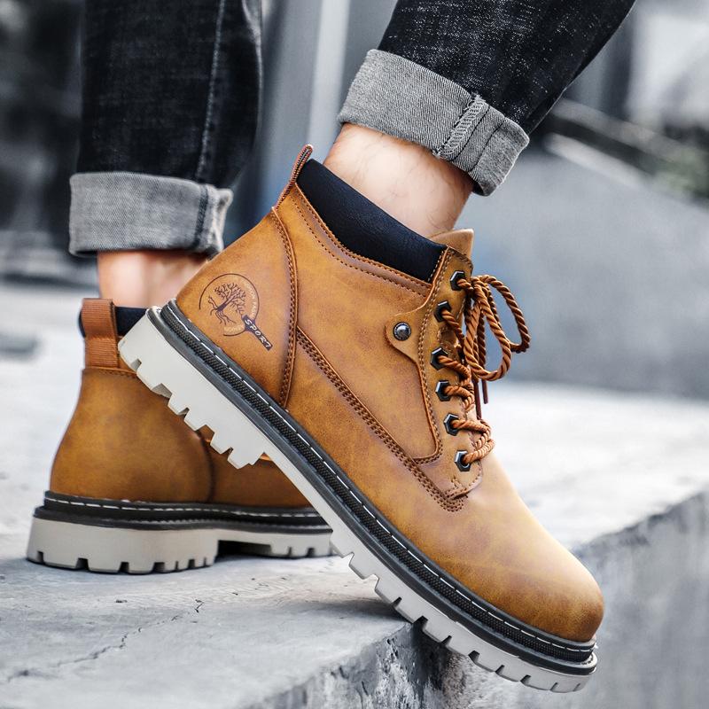 Luxury Men High Top Boots Autumn Vintage Men British Leather Boots Fashion Non Slip Motorcycle Boots Chelsea Botas Hombre 38-47