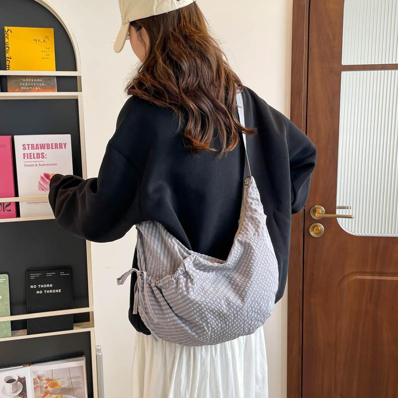 Casual Large-capacity Underarm Bag Women's 2025 New Plaid Canvas Dumpling Bag Fashionable Shoulder Messenger Bag