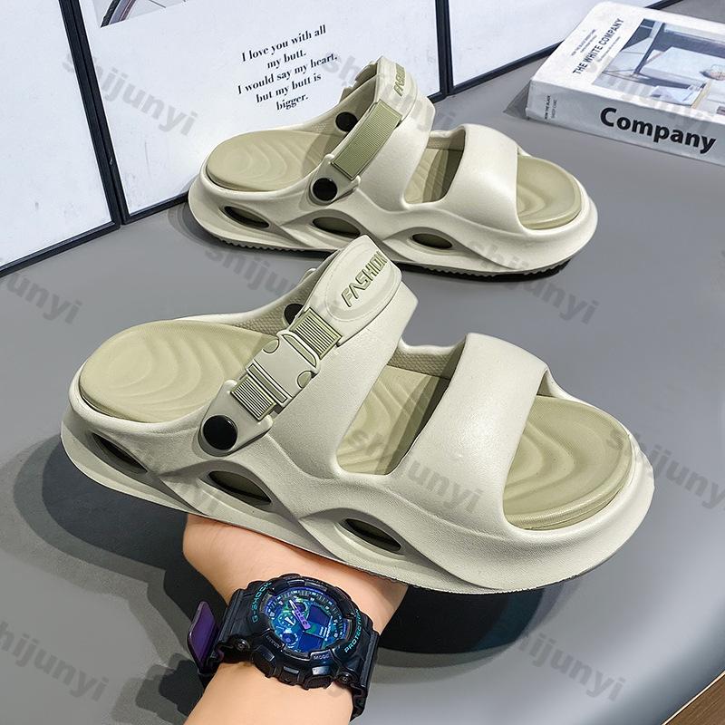 Fashion Men's Sandals New Summer Outdoor Breathable Soft Sole Non Slip Sandals Lightweight Comfortable Fashion Height Increase Slippers
