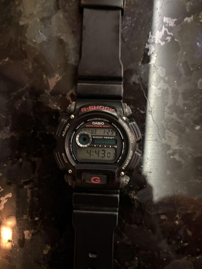 [USED] Fully operational CASIO G-SHOCK DW-9052