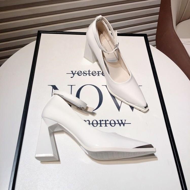 

Spring new anti-kick metal head high heels with waterproof platform thick heel shallow mouth sexy pointed fashion party shoes 34