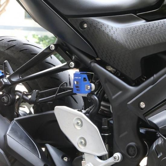 For YAMAHA YZF R3 2015- 2024 2025 Rear Brake Fluid Reservoir Cap Guard Cover