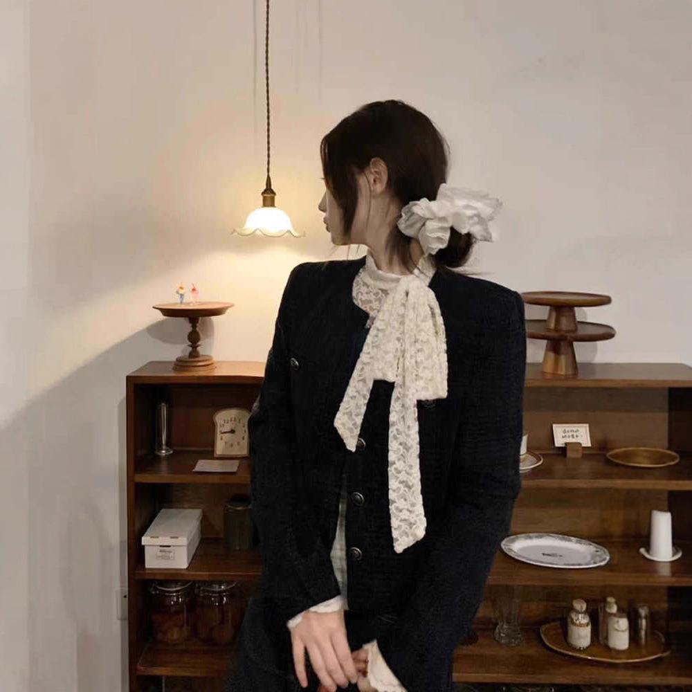 Women's Slim Lace Long-Sleeve Base Layer Top - 2025 Autumn/Winter Collection