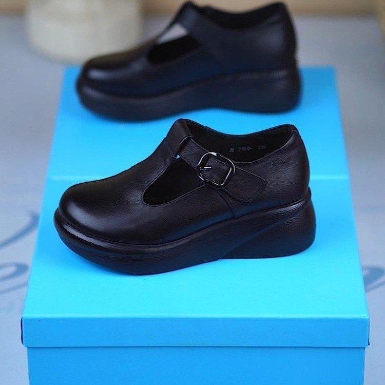 Retro Mary Jane shoes hollow breathable hole shoes spring and summer new round head non-slip slope heel leather shoes