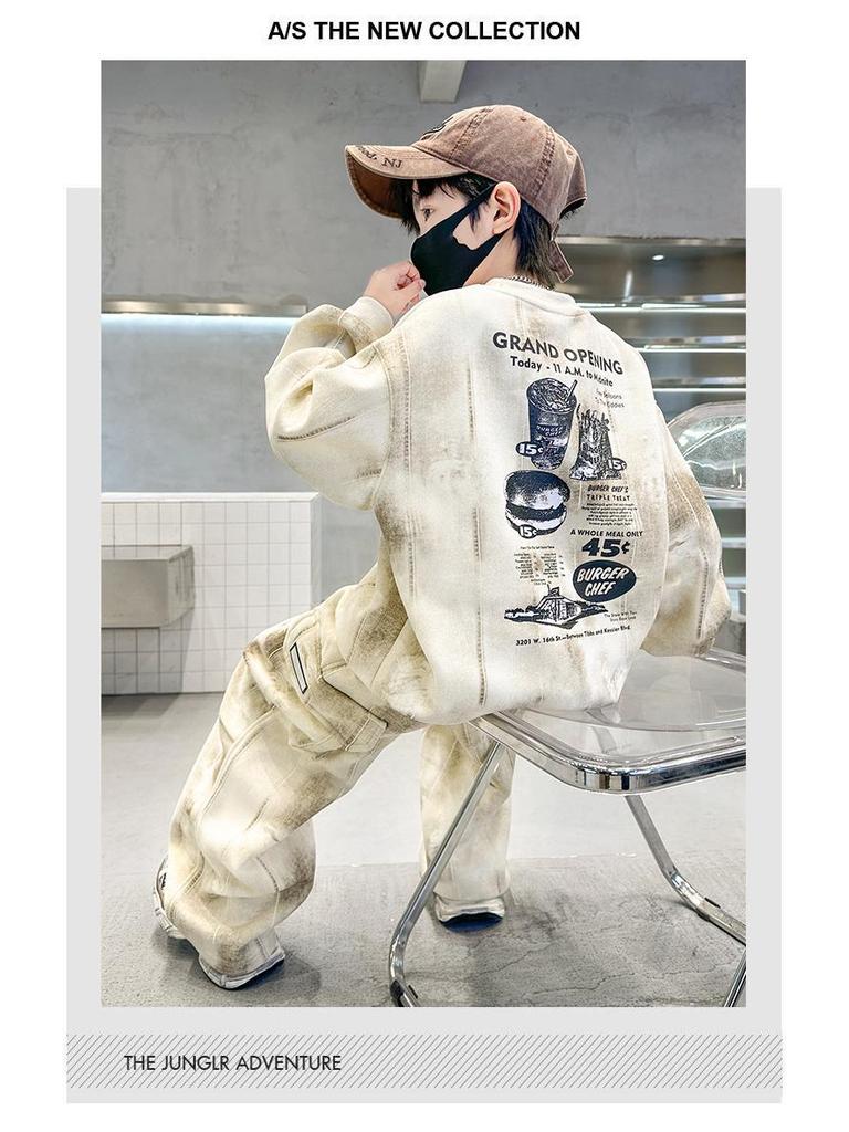 Chlapecká trendy sportovní dvoudílná tepláková souprava pro jaro a podzim 2025 - Stylová, pohledná a módní.