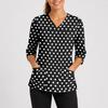 Kvinders Scrub Top med Blomstertryk, V-udskæring, Sideslidser, Trekvartærmer og Lommer til Professionelle