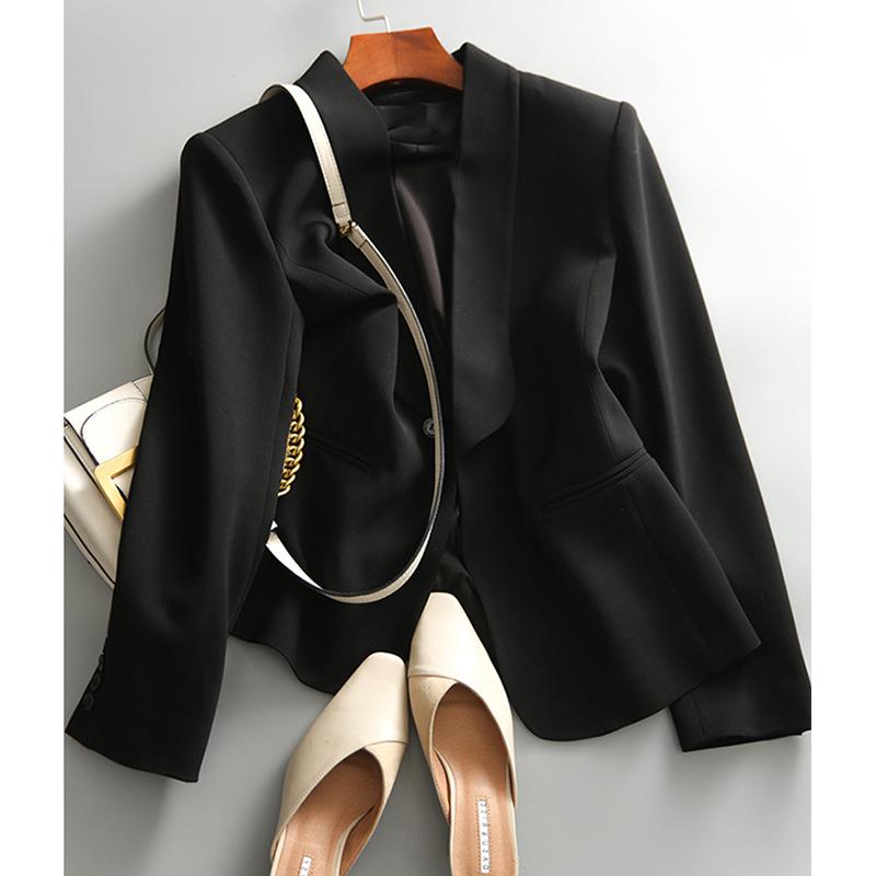 

Зеленый пиджак из триацетата с одной пуговицей, фруктовым воротником и тонкими подплечниками — облегающий крой, весенний дизайн. Extra Large чёрный