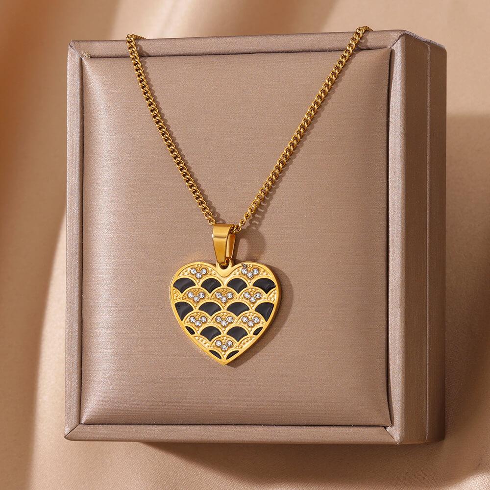 Stainless Steel Fish Scale Heart Pendant Necklaces For Women Gold Color Aesthetic Heart Pendant Necklace Trendy Jewelry mujer
