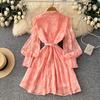 Französischer Stil Hoflaternenärmel Stickerei Kleid Damen Frühling Sommer Taille Ausgeschnitten Einreiher A-Linien-Rock Elegant