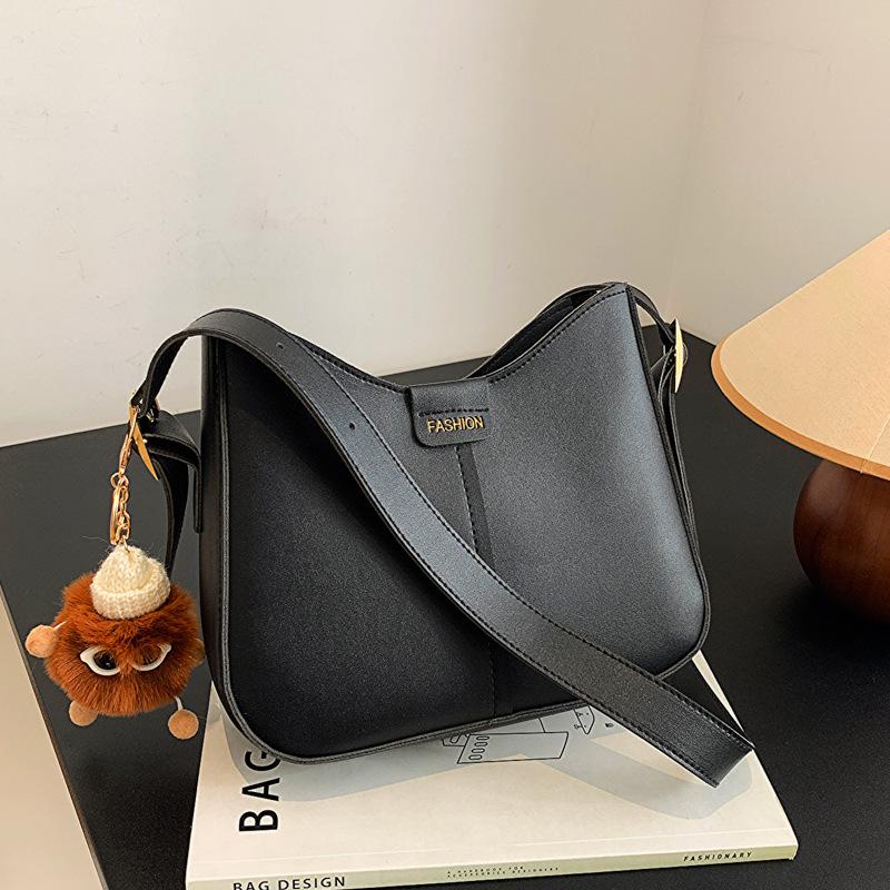 Bag 2025 New Internet Celebrity Simple Shoulder Messenger Bag Women's Foreign Style Niche Design Women's Bags Korean Version Texture Bags