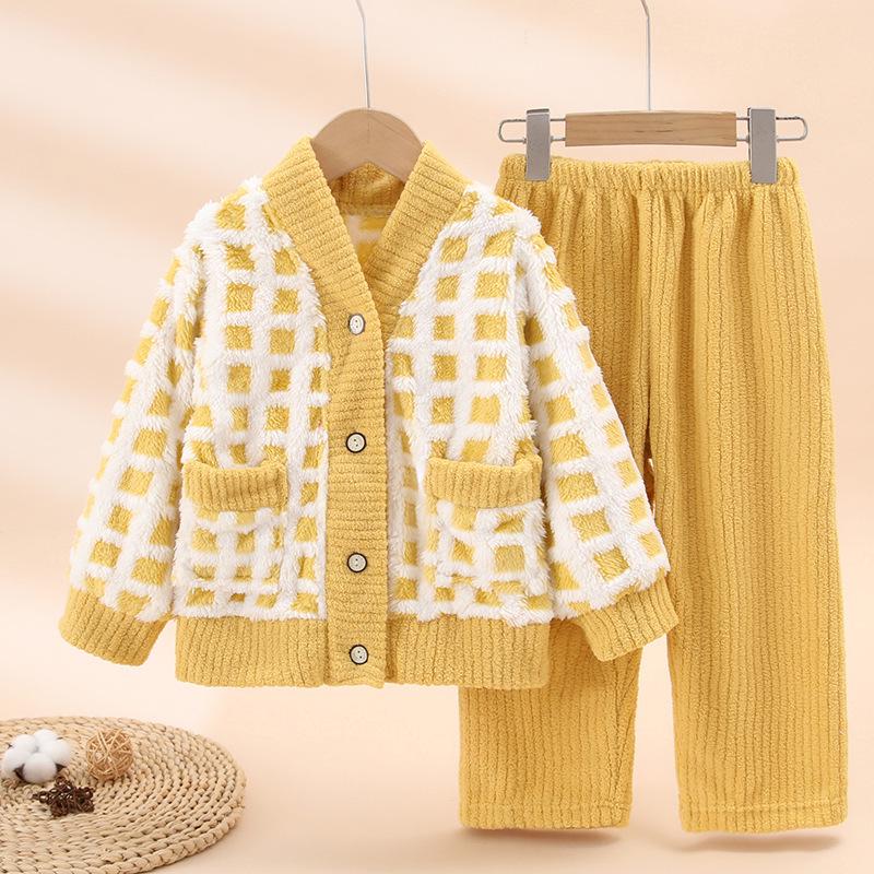 Thickened Flannel Mother-Daughter Suit for Autumn/Winter - Medium & Large Sizes