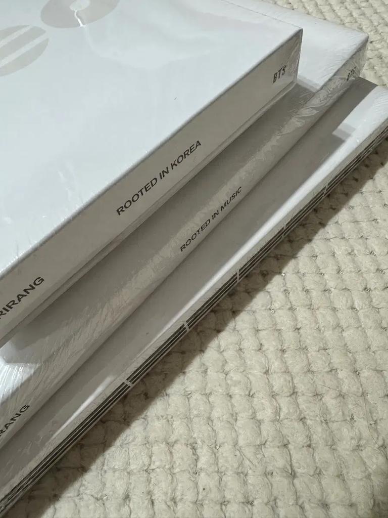 BTS (Unopened) BTS Arirang Album 3-Piece Set