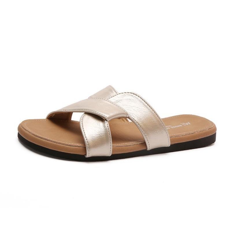 

Шлепанцы на плоской подошве женские новые с круглым носком простые женские туфли женские для юбки пляжные туфли 40 золотой