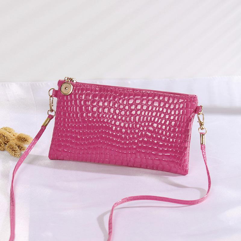 Crocodile Pattern Small Square Bag Women's Japanese and Korean Coin Bag Holding One shoulder Crossbody Bag Patent Leather Key Mobile Coin Wallet