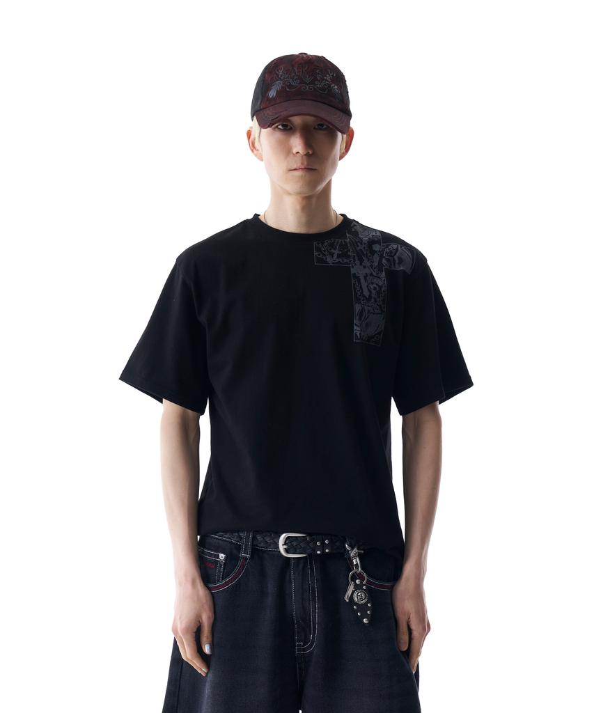 AAKAM Cros2 Printed Half Top (Black)