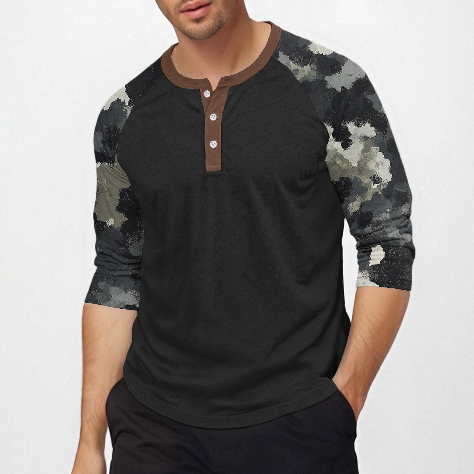 

Men s top with three-quarter sleeves and camouflage print M