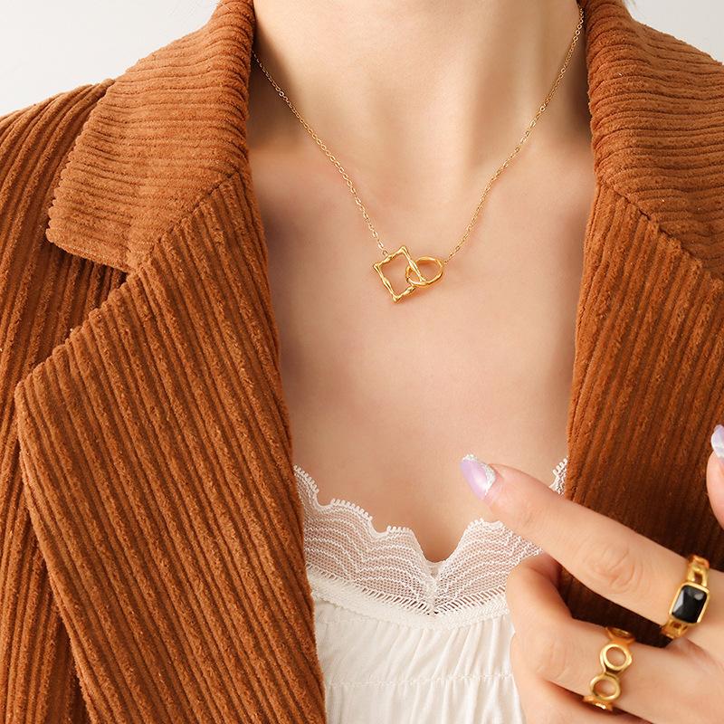 

Кольцо Cold Wind с геометрическим узором, квадратная переплетенная подвеска, ожерелье из титановой стали, женское, покрыто 18-каратным золотом P161