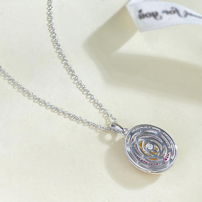 Elegant European & American Style 925 Silver Yellow Diamond Clavicle Necklace for Women - Unique 7x9 Niche Design