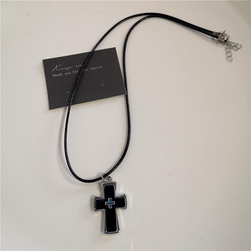 Punk Rock Black Heart Cross Pendant Chain Necklace For Men Women Cool Hip Hop Street Vintage 90s Y2K Grunge Goth Accessories