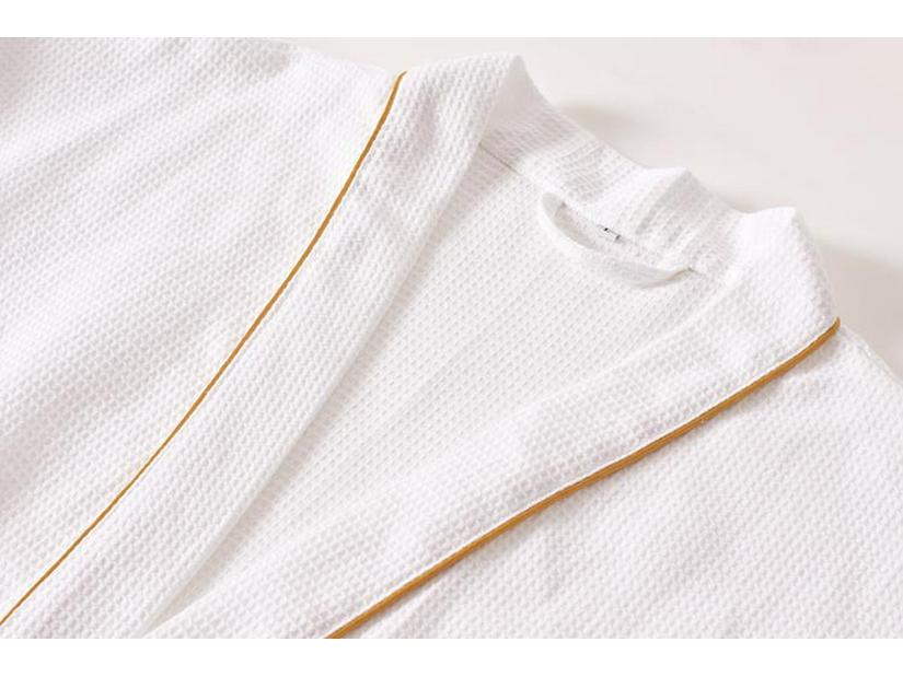 Five-Star All-Cotton Waffle Weave Unisex Bathrobe – Absorbent Hotel & B&B Sleepwear, One-Size 