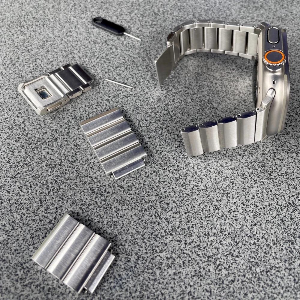 Luxury Titanium Band for Apple Watch Strap Ultra 2 49mm 46mm 45mm 42mm Magnetic Correa for iWatch Series10 9 8 7 6 SE 5 Bracelet