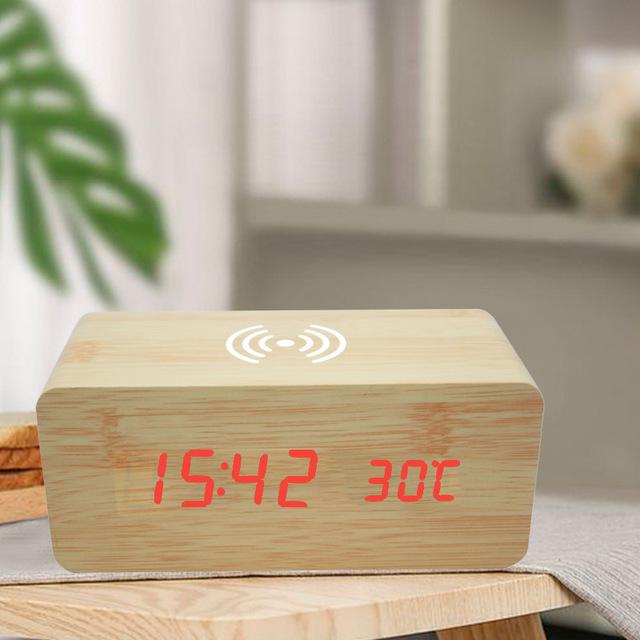 Electronic Wireless Charging Wood Clock Mobile Phone Wireless Fast Charging Electronic Digital Alarm Clock Multi Function Perpetual Calendar
