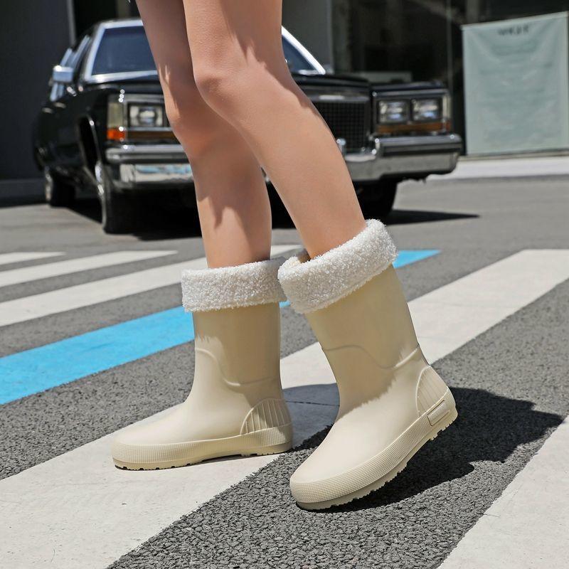 Women's All-season Durable Non-slip Waterproof Mid-calf Water Shoes Kitchen Rubber Boots Outdoor Footwear 2025 Hot Sale