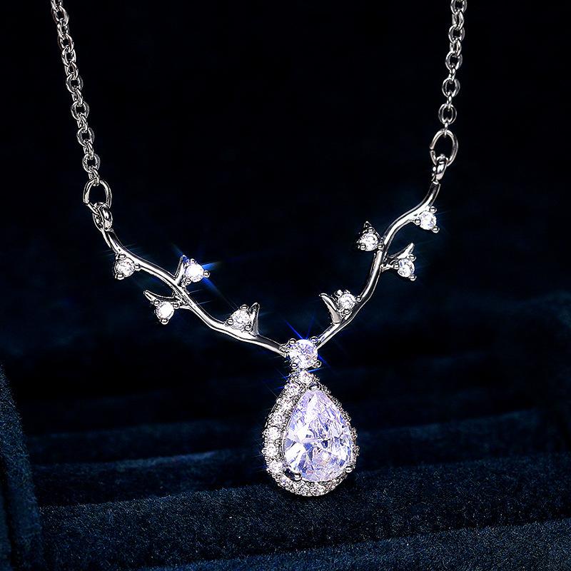 Antler Branch Shaped Halo Pear Cut Cubic Zirconia Pendant Clavicle Necklace