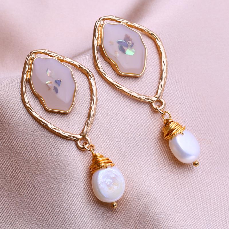 

Длинные серьги KNIKOO с геометрическим узором для женщин, модные серьги с цветочным жемчугом, ювелирные изделия для свадебной вечеринки, подарки, серьги-капли C