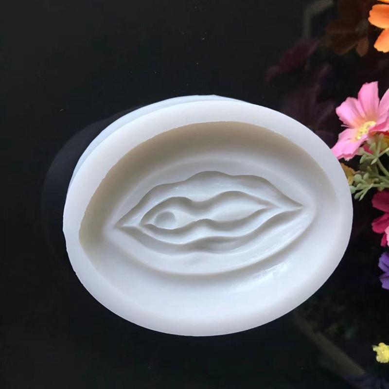 Novelty Women Genital Shape Candy Mold Silicone Mould Tray DIY Mould Tray for Soap Candles Cake Decor Crafts White