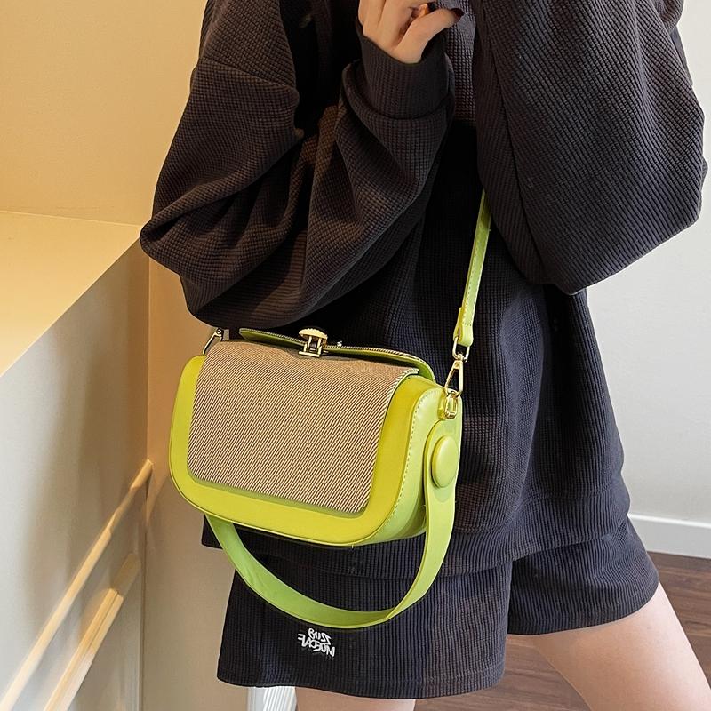 Minimalistische Modische Exquisite Damen-Schultertasche mit Schulterriemen-Design Vielseitig für Pendeln und Zusammenkünfte