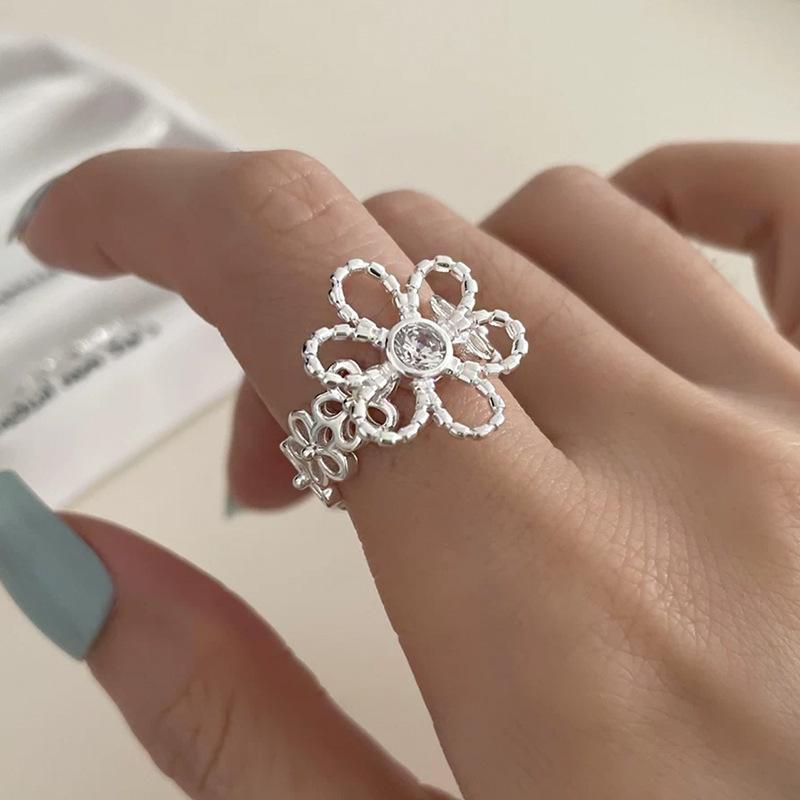 Sweet Cool Wind Empty Flower Opening Ring Female Niche Design Sense Simple Personality Fashion Versatile Ring Ring