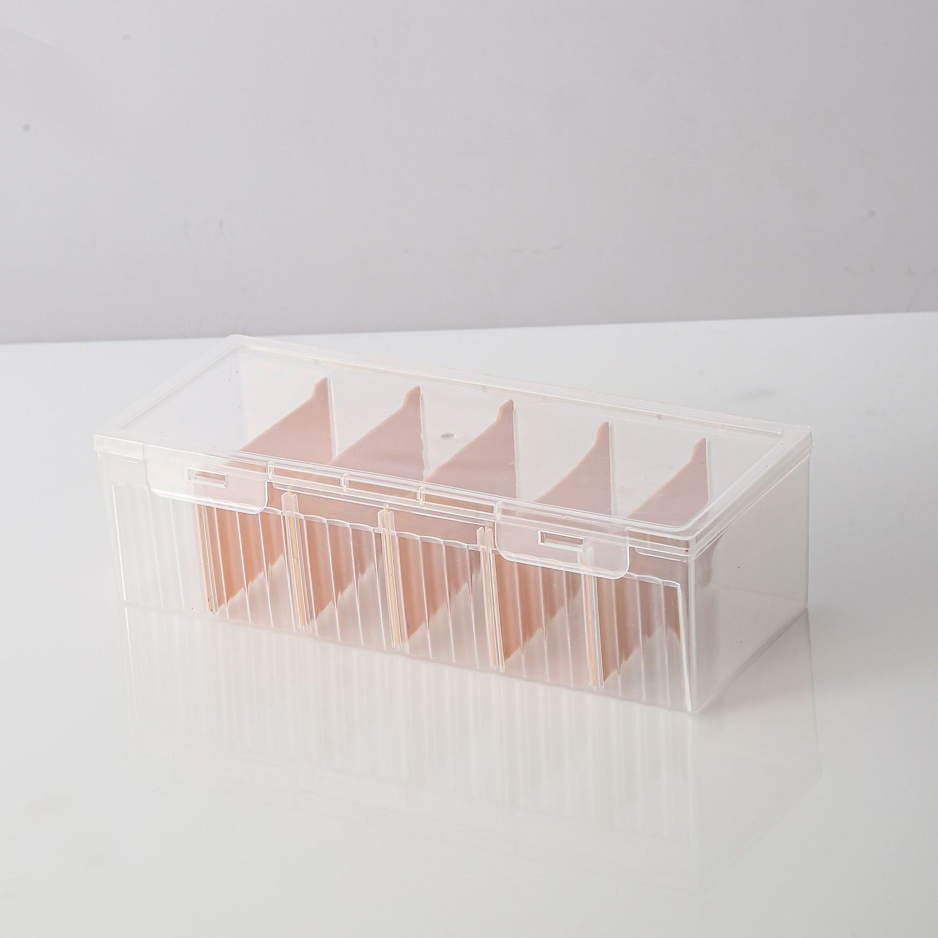 Japanese-style Card Storage Box Large Capacity Dustproof Compartmentalized Children s Game Card Organizer 3080₽