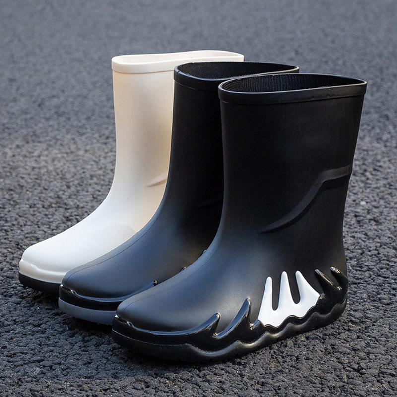 Men's Rain Boots Mid Tube Water Shoes Non-slip Waterproof Safety Work Chef Shoes Outdoor Wear-resistant Rain Boots Fishing Shoes