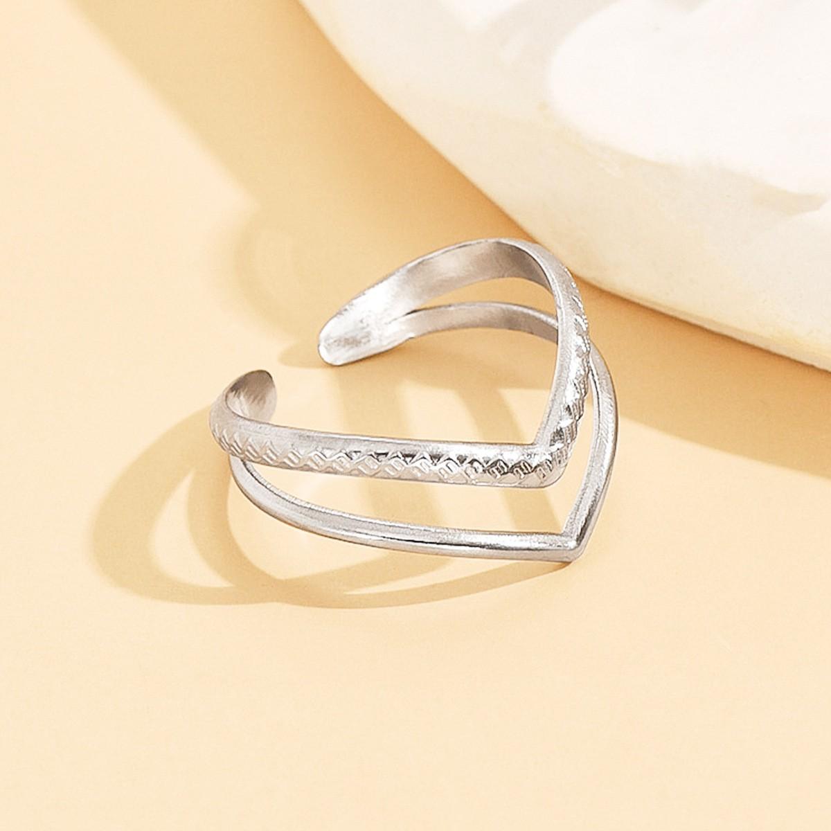 Streamlined Stainless Steel Open Adjustable Ring Geometric Design Minimalist Band for Everyday Wear and Versatile Styling J03788 One Size