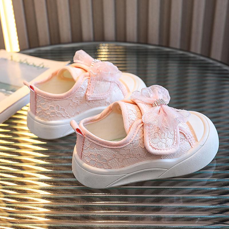 Modne Dziecięce Sneakersy Księżniczka Kokarda Dziecięce Sneakersy Oddychające Miękkie Podeszwy Buty dla Dziewczynek Eleganckie Koronkowe Buty Casual Słodki Komfort Buty na Deskę
