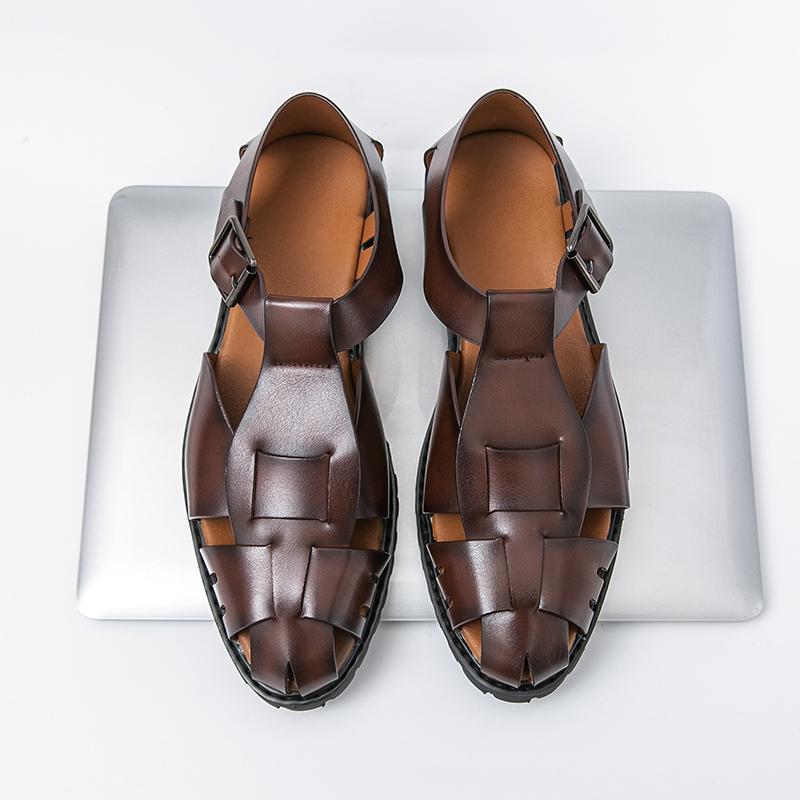 Fashion Summer Fashion Bright Handmade Breathable Sandals Men Hollow Breathable Non Slip Casual Sandals Comfortable Men Leather Shoes